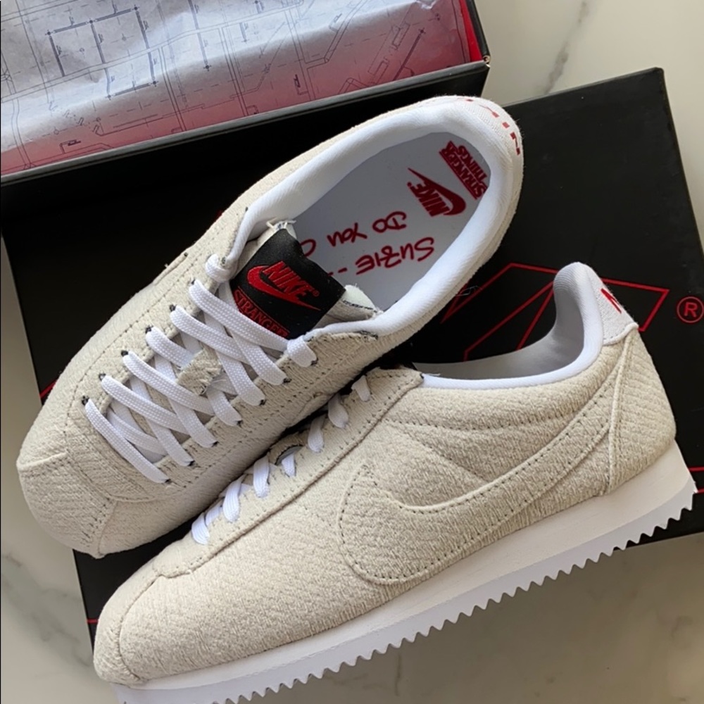NWT Nike Classic Cortez Stranger Things - Picture 7 of 8